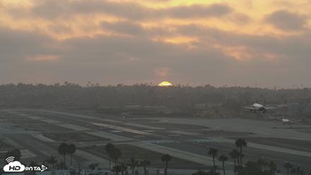 SD Lindbergh Airport & Bay Live Webcam - Jul 23, 2026, 7:52pm PDT