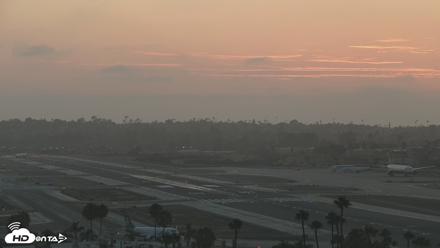 SD Lindbergh Airport & Bay Live Webcam - Jul 17, 2026, 8:03pm PDT