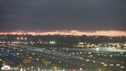 SD Lindbergh Airport & Bay Live Webcam - Jun 19, 2026, 8:38pm PDT