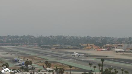 SD Lindbergh Airport & Bay Live Webcam - Jun 23, 2026, 8:31am PDT
