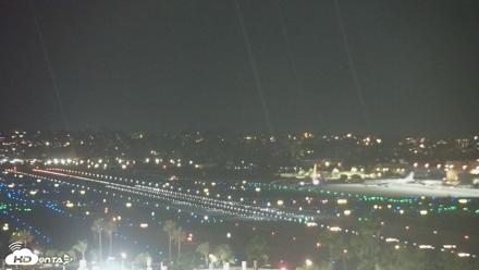 SD Lindbergh Airport & Bay Live Webcam - Oct 6, 2026, 9:06pm PDT