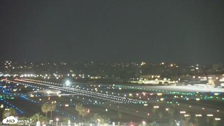 SD Lindbergh Airport & Bay Live Webcam - May 28, 2026, 4:45am PDT