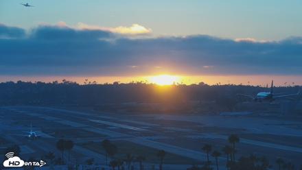 SD Lindbergh Airport & Bay Live Webcam - Jul 22, 2026, 7:52pm PDT