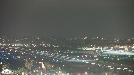 SD Lindbergh Airport & Bay Live Webcam - Jun 7, 2026, 10:39pm PDT