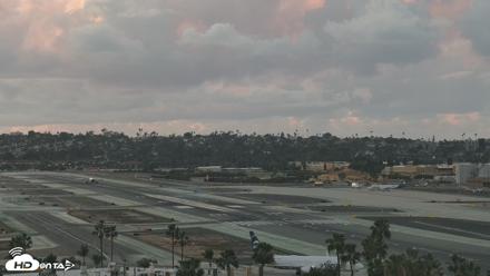 SD Lindbergh Airport & Bay Live Webcam - Oct 22, 2026, 6:08pm PDT