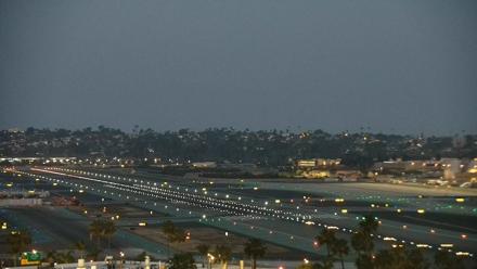 SD Lindbergh Airport & Bay Live Webcam - Feb 7, 2026, 6:18am PST