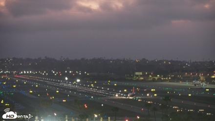 SD Lindbergh Airport & Bay Live Webcam - Jul 26, 2026, 8:21pm PDT