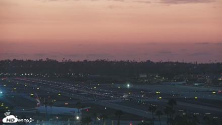 SD Lindbergh Airport & Bay Live Webcam - Aug 10, 2026, 7:58pm PDT