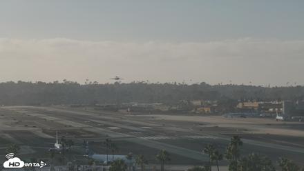 SD Lindbergh Airport & Bay Live Webcam - Sep 28, 2026, 5:16pm PDT