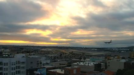 SD Lindbergh Airport & Bay Live Webcam - Jul 15, 2025, 7:36pm PDT