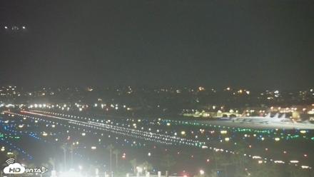 SD Lindbergh Airport & Bay Live Webcam - Aug 15, 2026, 9:49pm PDT