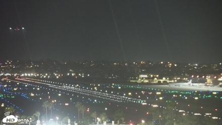 SD Lindbergh Airport & Bay Live Webcam - Oct 6, 2026, 7:55pm PDT