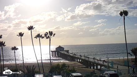 Manhattan Beach Pier Ultra HD Live Webcam - Oct 12, 2026, 4:45pm PDT