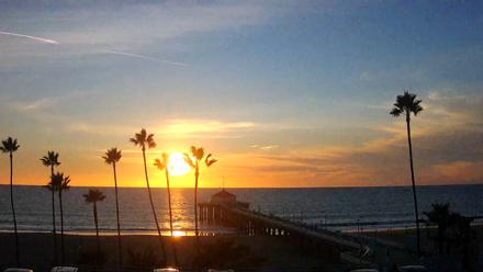 Manhattan Beach Pier Ultra HD Live Webcam - Nov 5, 2025, 4:42pm PST