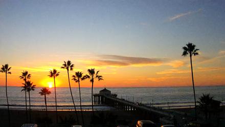 Manhattan Beach Pier Ultra HD Live Webcam - Dec 15, 2025, 4:47pm PST