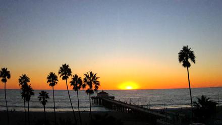 Manhattan Beach Pier Ultra HD Live Webcam - Oct 16, 2025, 6:19pm PDT