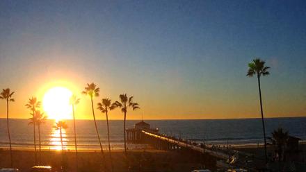 Manhattan Beach Pier Ultra HD Live Webcam - Dec 5, 2025, 4:27pm PST