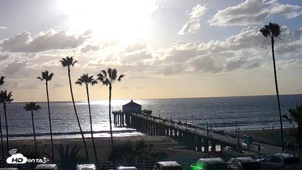 Manhattan Beach Pier Ultra HD Live Webcam - Oct 12, 2026, 5:13pm PDT