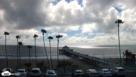 Manhattan Beach Pier Ultra HD Live Webcam - Apr 21, 2026, 4:20pm PDT