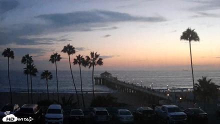 Manhattan Beach Pier Ultra HD Live Webcam - Aug 26, 2026, 7:43pm PDT