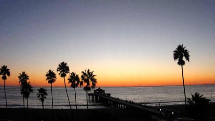 Manhattan Beach Pier Ultra HD Live Webcam - Oct 17, 2025, 6:31pm PDT
