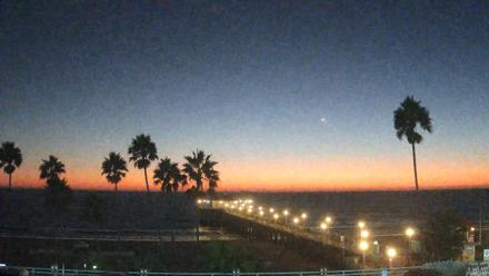 Manhattan Beach Pier Ultra HD Live Webcam - Oct 10, 2025, 7:08pm PDT