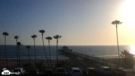 Manhattan Beach Pier Ultra HD Live Webcam - Apr 29, 2026, 6:37pm PDT