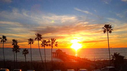 Manhattan Beach Pier Ultra HD Live Webcam - Feb 27, 2026, 5:46pm PST