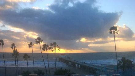 Manhattan Beach Pier Ultra HD Live Webcam - Feb 19, 2026, 5:20pm PST
