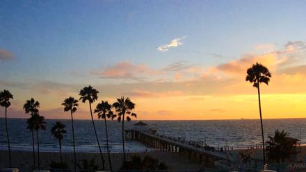 Manhattan Beach Pier Ultra HD Live Webcam - Jul 26, 2025, 7:46pm PDT