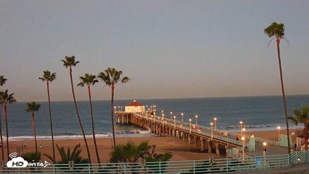Manhattan Beach Pier Ultra HD Live Webcam - Oct 13, 2026, 6:39am PDT