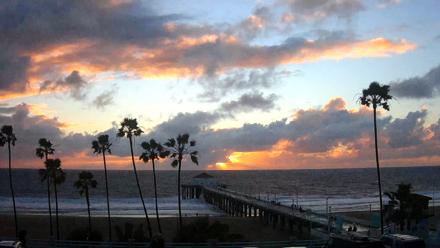 Manhattan Beach Pier Ultra HD Live Webcam - Feb 16, 2026, 5:31pm PST