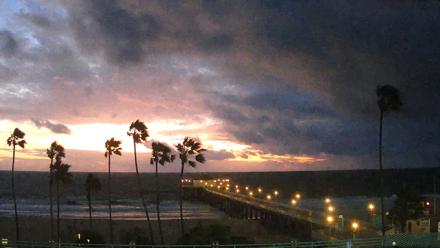 Manhattan Beach Pier Ultra HD Live Webcam - Feb 17, 2026, 6:07pm PST