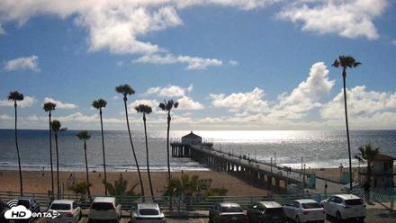 Manhattan Beach Pier Ultra HD Live Webcam - Apr 21, 2026, 4:34pm PDT