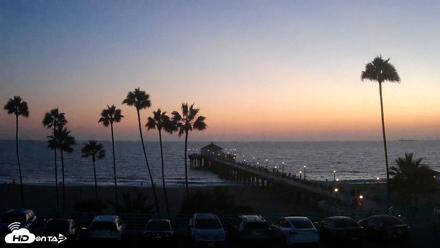 Manhattan Beach Pier Ultra HD Live Webcam - Aug 25, 2026, 7:55pm PDT