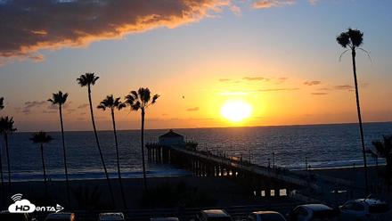 Manhattan Beach Pier Ultra HD Live Webcam - Oct 12, 2026, 6:17pm PDT