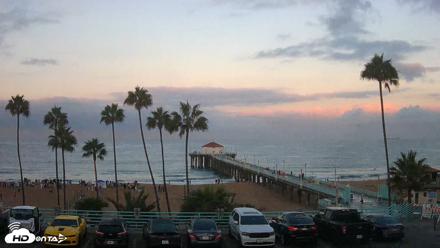 Manhattan Beach Pier Ultra HD Live Webcam - Sep 4, 2026, 6:39am PDT