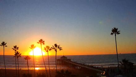 Manhattan Beach Pier Ultra HD Live Webcam - Nov 23, 2025, 4:38pm PST