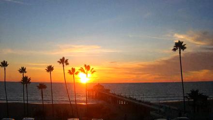 Manhattan Beach Pier Ultra HD Live Webcam - Nov 5, 2025, 4:53pm PST