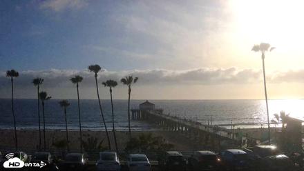 Manhattan Beach Pier Ultra HD Live Webcam - Apr 24, 2026, 6:18pm PDT