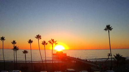 Manhattan Beach Pier Ultra HD Live Webcam - Oct 29, 2025, 6:02pm PDT