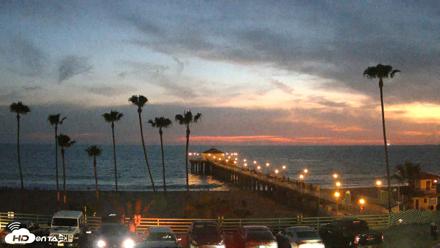 Manhattan Beach Pier Ultra HD Live Webcam - Apr 18, 2026, 7:56pm PDT