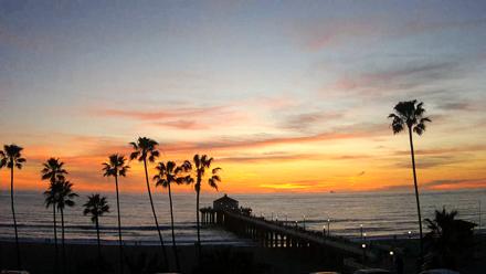 Manhattan Beach Pier Ultra HD Live Webcam - Feb 25, 2026, 6:00pm PST