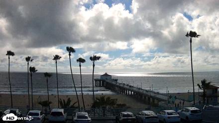 Manhattan Beach Pier Ultra HD Live Webcam - Apr 21, 2026, 4:20pm PDT