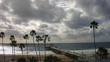 Manhattan Beach Pier Ultra HD Live Webcam - Feb 17, 2026, 3:11pm PST