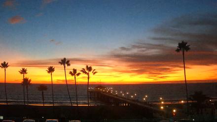 Manhattan Beach Pier Ultra HD Live Webcam - Nov 5, 2025, 5:27pm PST