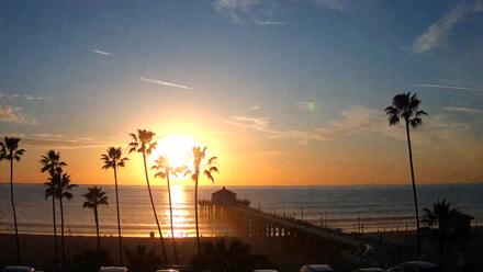Manhattan Beach Pier Ultra HD Live Webcam - Feb 5, 2026, 5:11pm PST