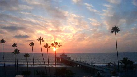 Manhattan Beach Pier Ultra HD Live Webcam - Nov 3, 2025, 4:51pm PST