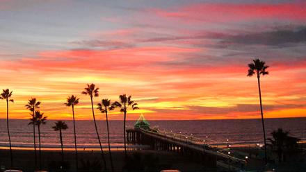 Manhattan Beach Pier Ultra HD Live Webcam - Dec 4, 2025, 5:00pm PST