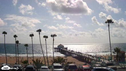 Manhattan Beach Pier Ultra HD Live Webcam - Apr 26, 2026, 4:18pm PDT